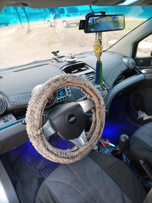 Zo‘r holatdagi avtomobil – hoziroq sotib oling!