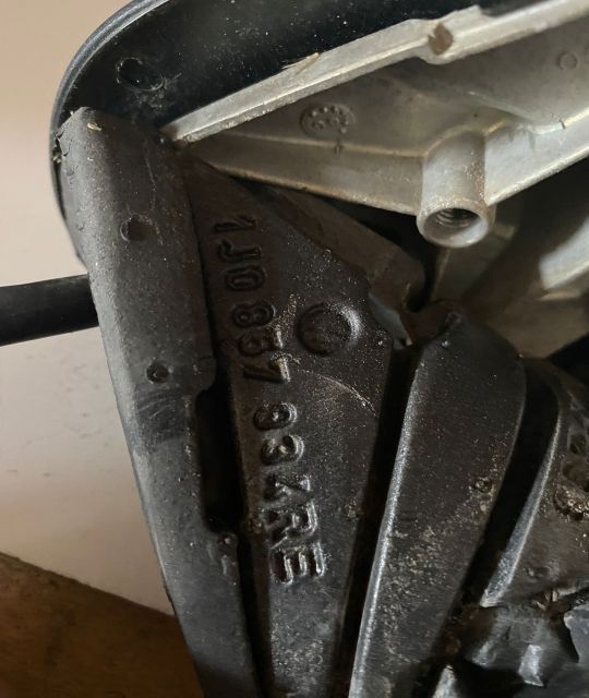 Oglinda  Dreapta manuala  1J0857934RE Volkswagen VW Golf a 4-a genera