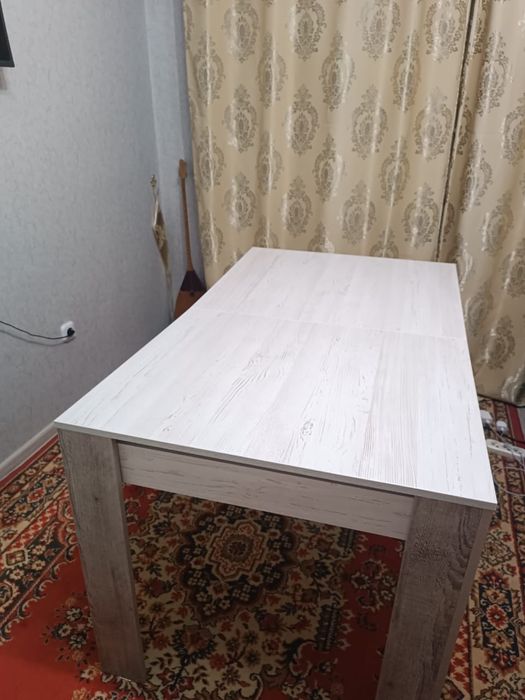 Продам стол новый