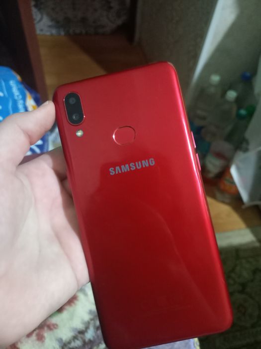 Продам телефон а 10с самсунг не включается,читайте описание