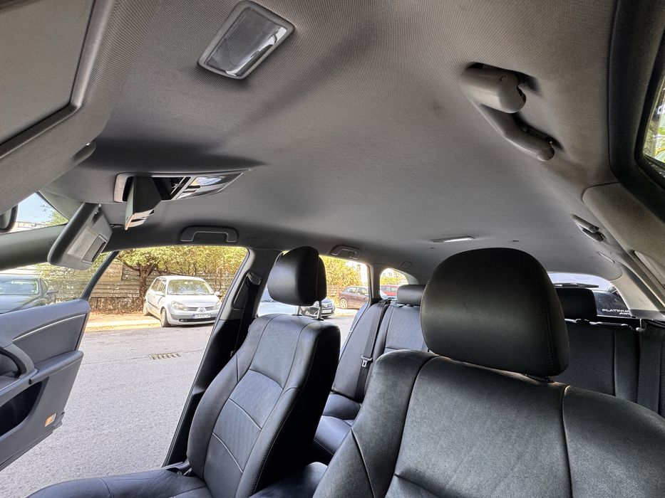 Toyota Avensis 2010г.