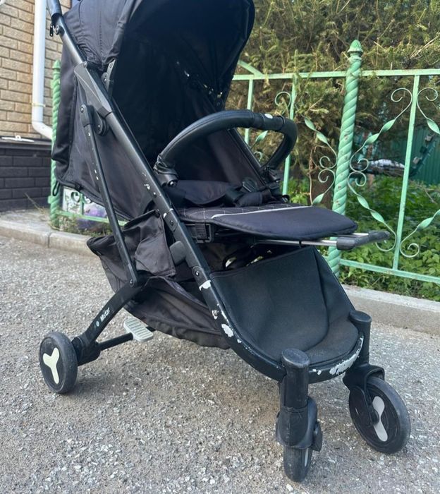 Летняя прогулочная коляска