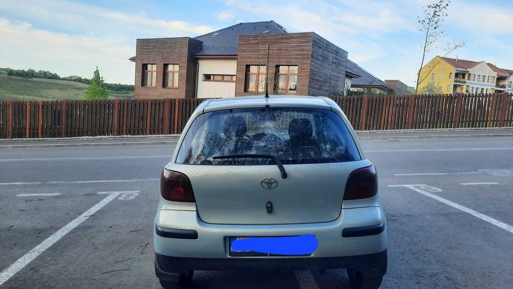 Vând Toyota Yaris Diesel 2004
