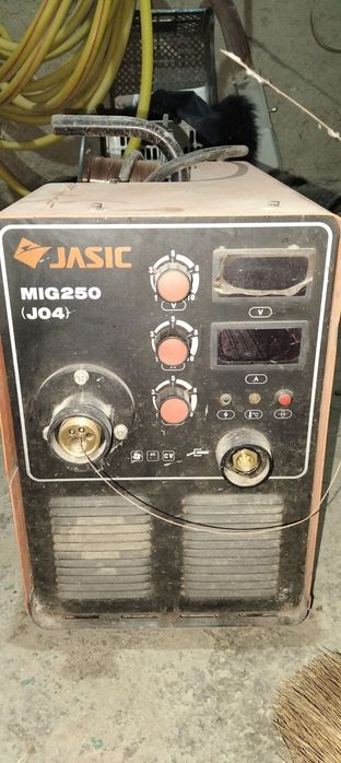 Полуавтомат сварка Jasic MIG 250