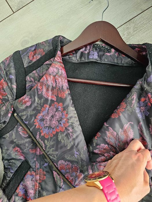 Яке Sisley, S, преходно