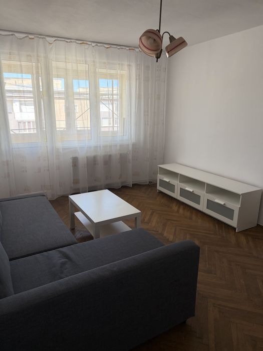 Apartamant 2 camere decomandate Centru Civic(zona Cora)