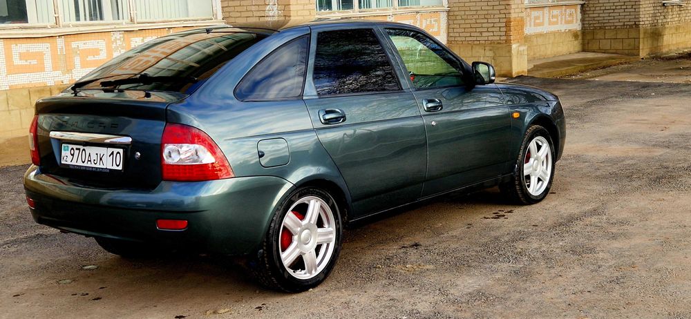 Приора 2010 год.