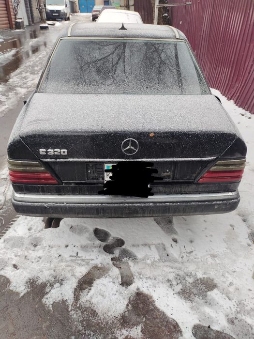 Продам мерседес 124