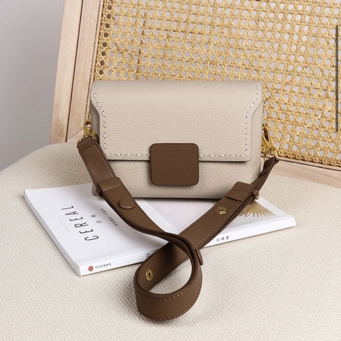 Кроссбоди женская