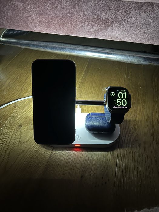 Stație de încărcare 5-in-1 pentru dispozitive Apple cu MagSafe