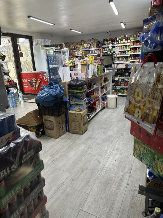 Spatiu comercial