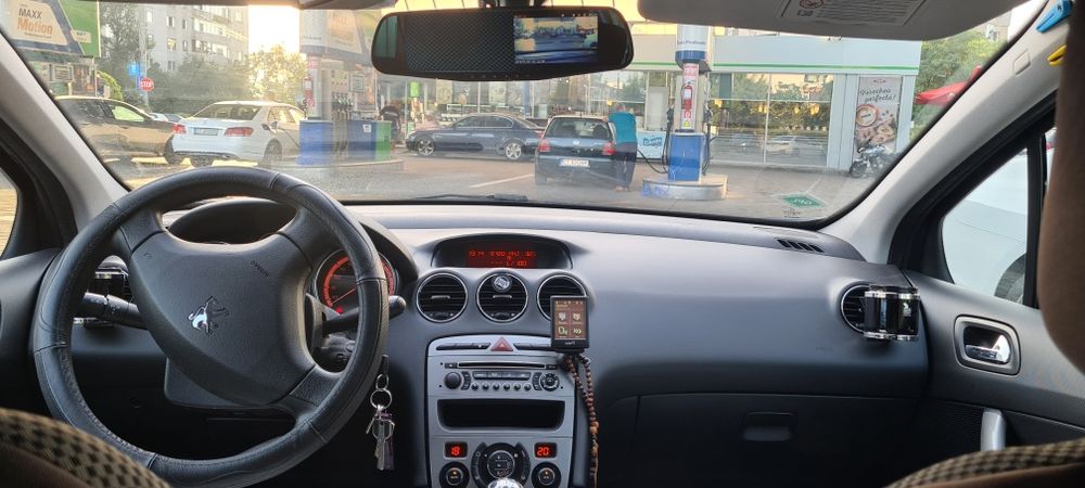 Vand peugeot 308 GPL euro 5 schimb cu MCV 7 locuri