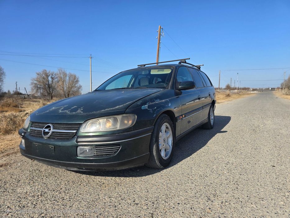 Продам машину opel omega