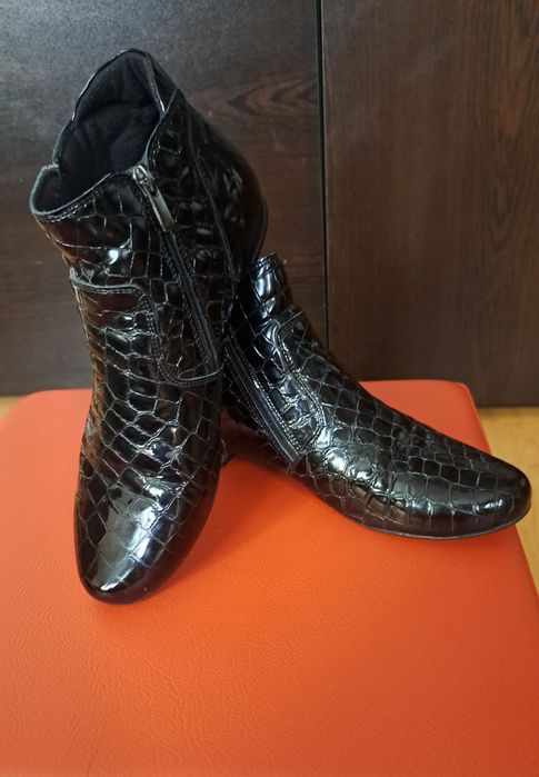 Дамски боти/естествен лак