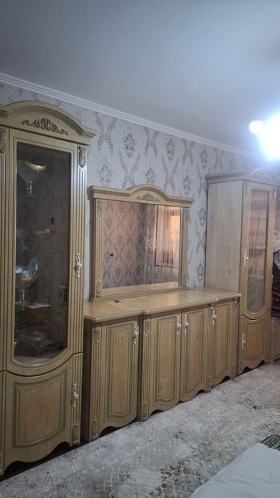 Продаёца камод город Чирчик Аранча