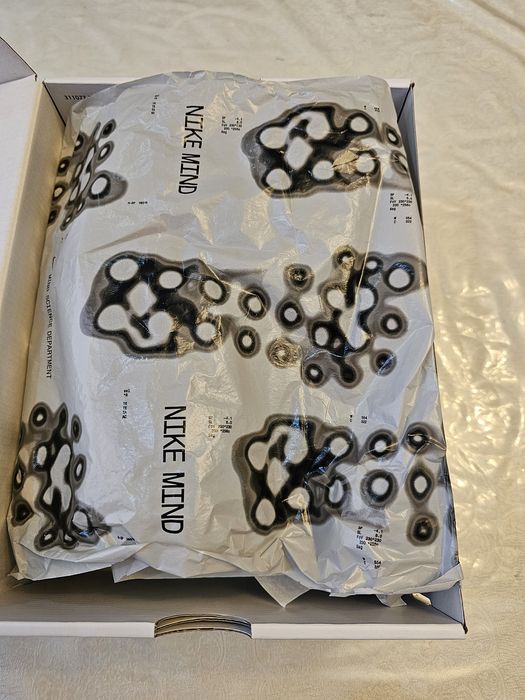 Продам Nike Mind