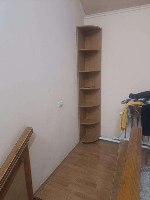 Продается угловые полки