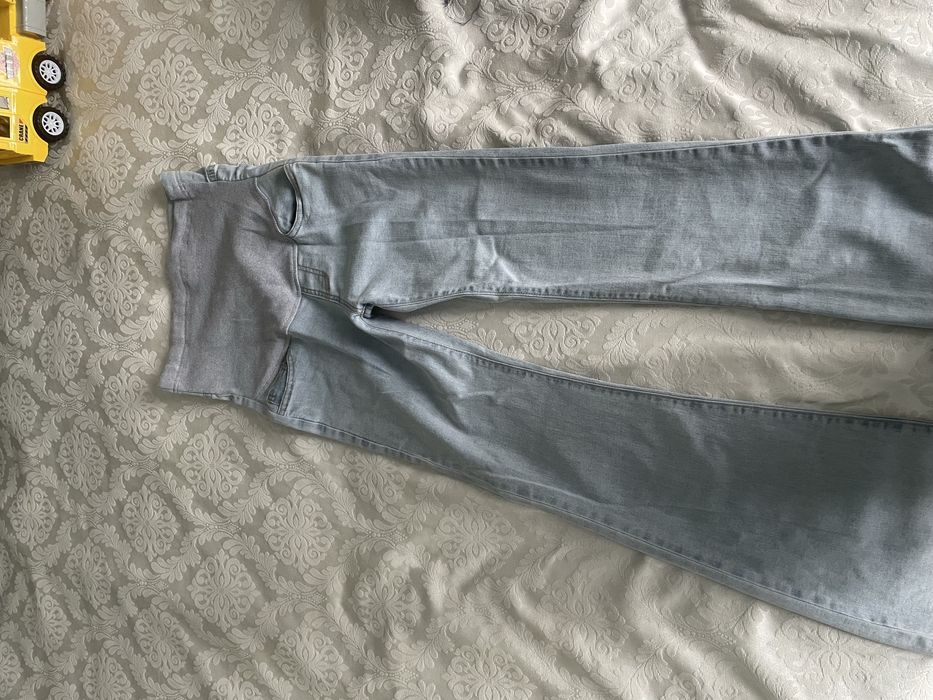 Продам 5 пар джинс