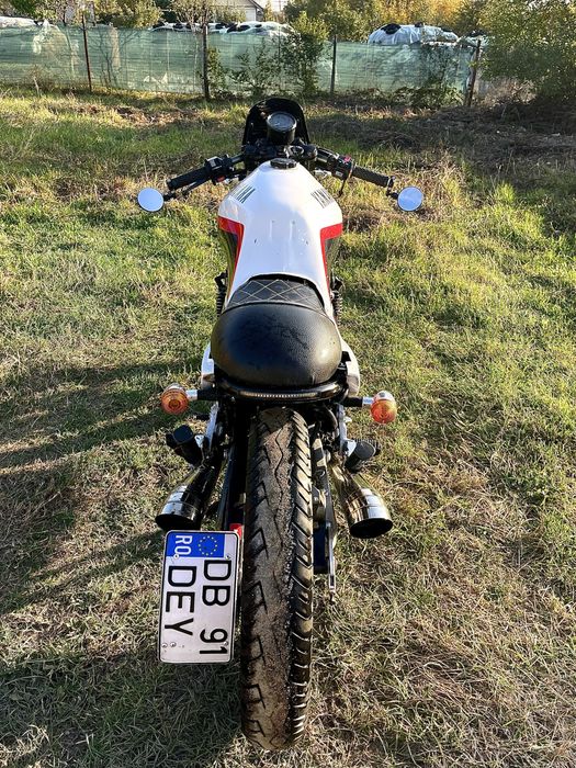 Yamaha xj600 Cafe Racer