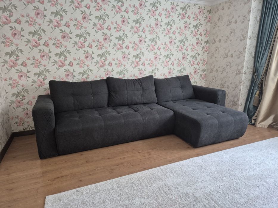 Диван в хорошем состоянии