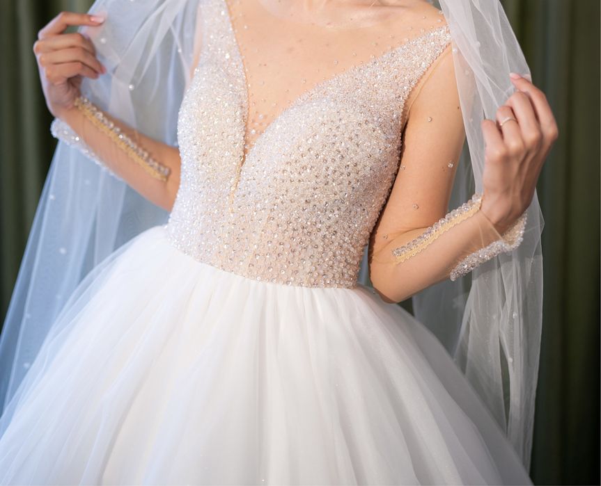 Vând rochie de mireasa și voal