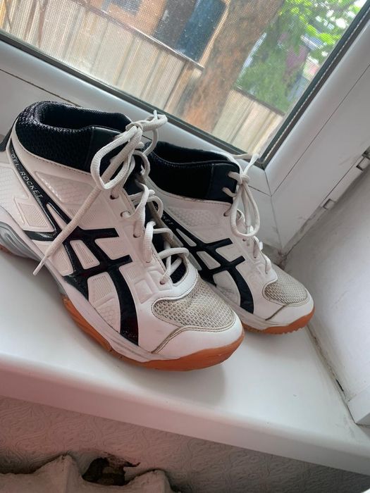 волейбольный кроссовки