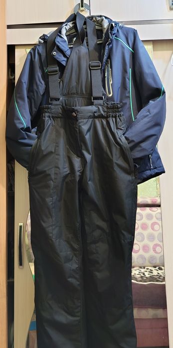 Женский лыжный костюм