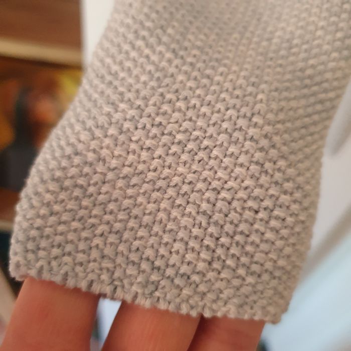 Salopetă tricotată nouă 62/68 unisex