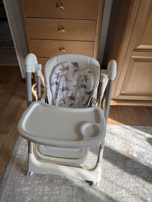 Детский стульчик для кормления