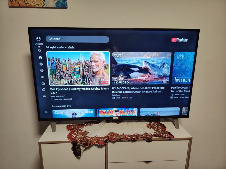 Vând tv TCL foarte bun