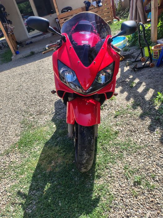 Honda cbr f4i sport