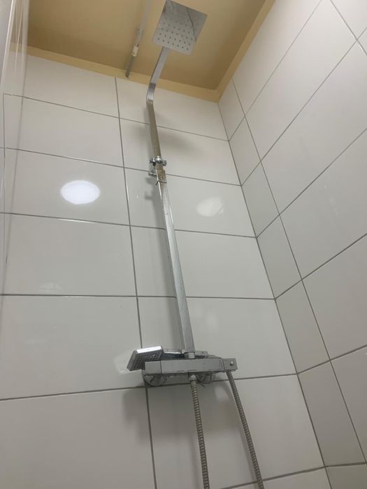 vand garsoniera cluj napoca , cu baie proprie