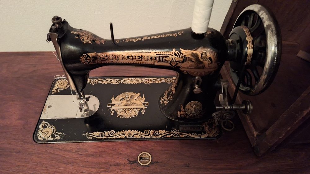 Masina de cusut Singer