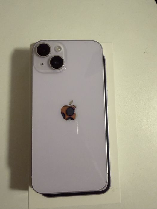 iPhone 14 без следи от употреба