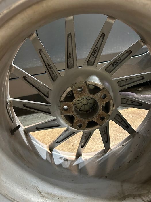 Джанти със гуми 5x120 R20 спорт пакет за BMW