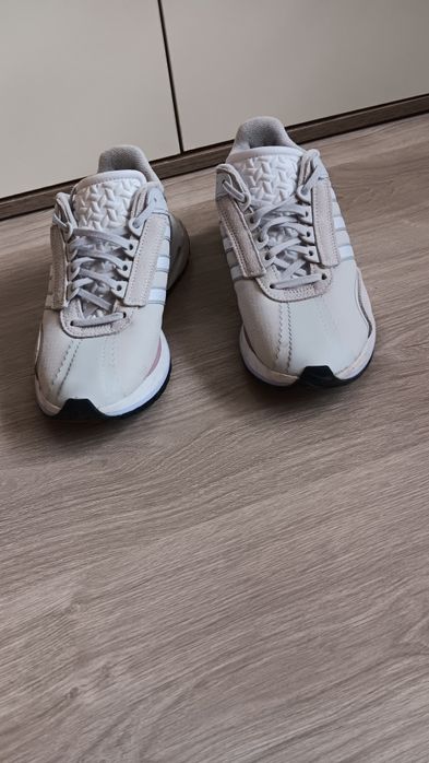 Дамски маратонки