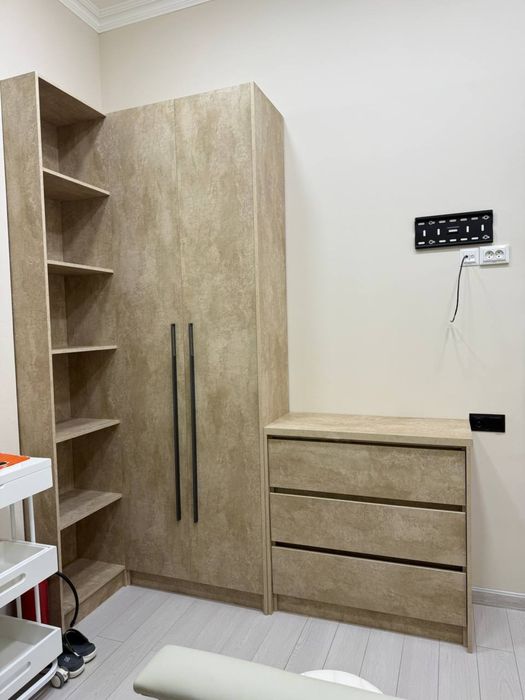 Продаются шкафы для салона красоты