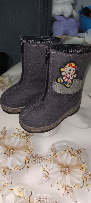 Продам сапоги очень теплый