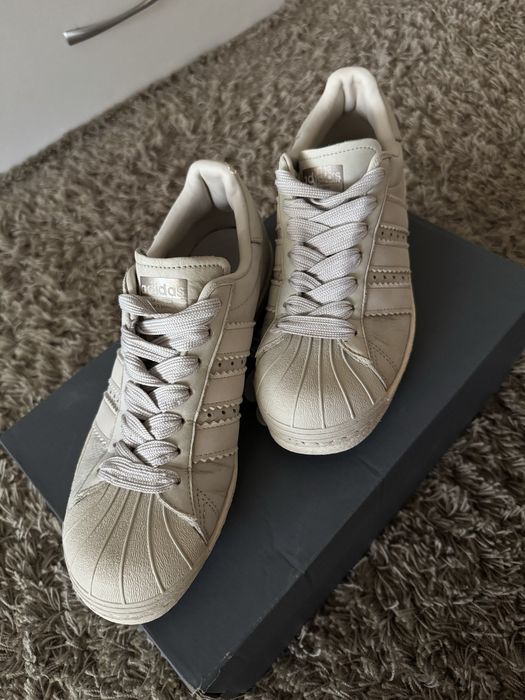 Adidas Superstar