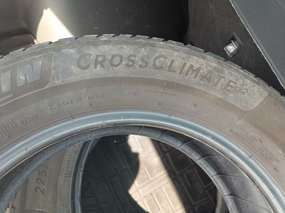 Гуми 2 бр - MICHELIN 225/60/17 - ДОТ 24