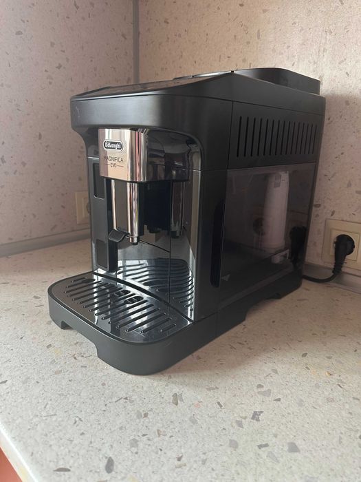 Кафе машина Delonghi Magnifica Evo