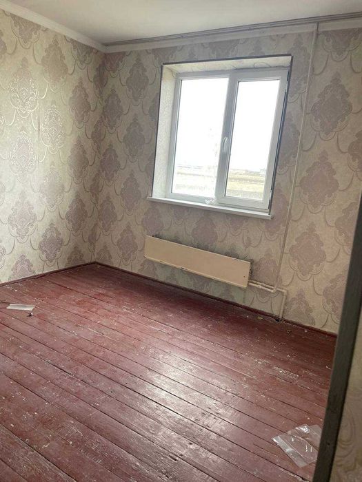 Янгиҳаёт туманида кенг 5 хонали хонадон сотилади!