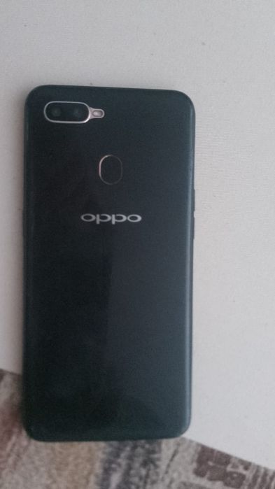 Продам  телефон OPPO 5s