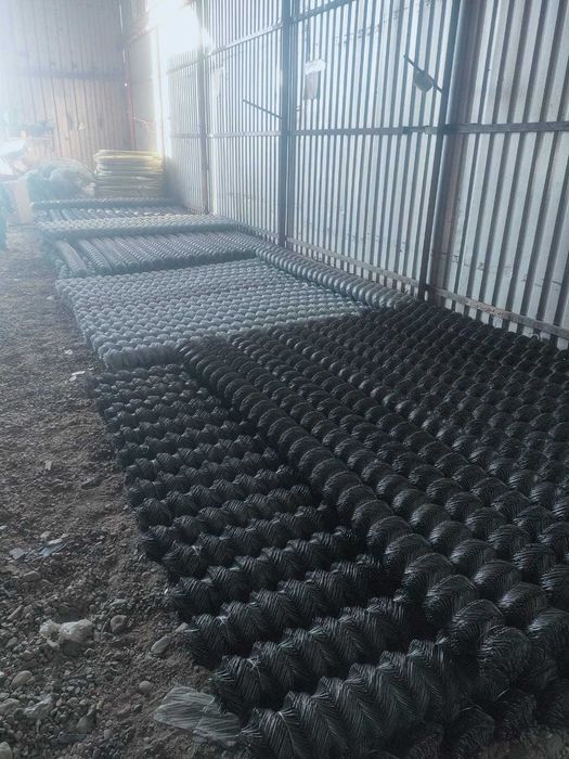 Сетка рабица. Продажа готовых рулонов на складе.