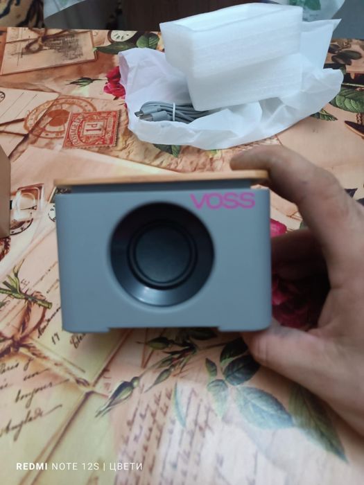 Блутут колонка .