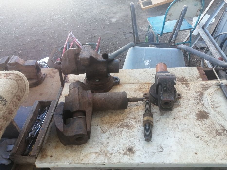 Продаётся советский тиски