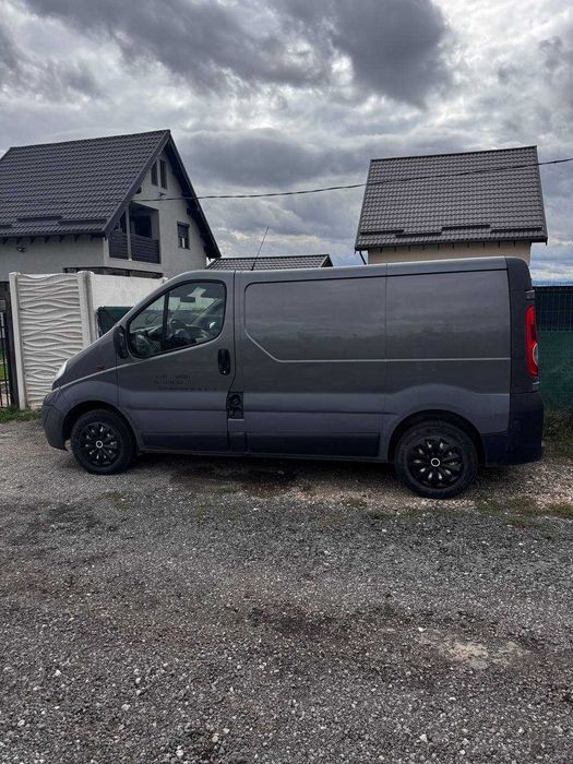 Transport Marfă & Mutări Rapide Brașov (Opel Vivaro)