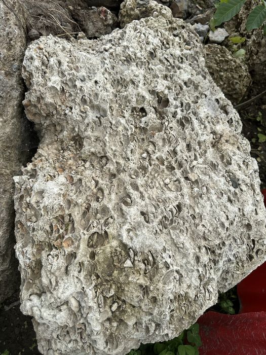 Pietre antice decorative de mari dimensiuni