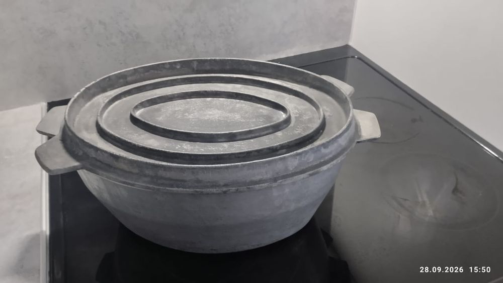 Продам казан-утятница на 4 литра.