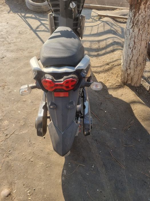 Скутир сотилади...